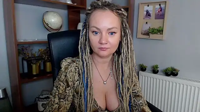 Snapshot of KayaMagic chatting on 02/18/25, 02:59 KayaMagic online show from 02/18/25, 02:59