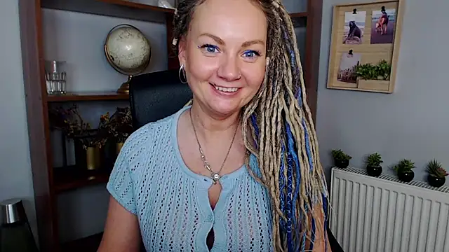 Snapshot of KayaMagic chatting on 03/04/25, 05:03 KayaMagic online show from 03/04/25, 05:03