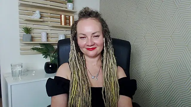 Snapshot of KayaMagic chatting on 09/29/25, 04:34 KayaMagic online show from 09/29/25, 04:34