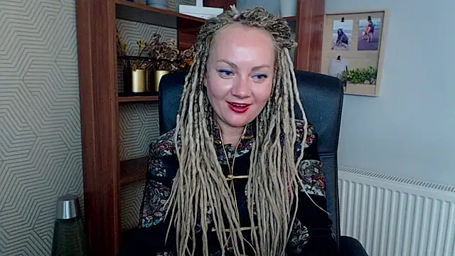 Snapshot of KayaMagic chatting on 11/27/25, 05:37 KayaMagic online show from 11/27/25, 05:37