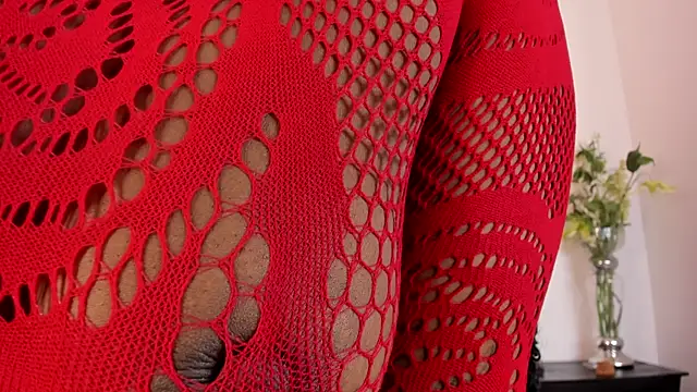 Snapshot of tanyyaa chatting on 10/27/25, 09:52 tanyyaa online show from 10/27/25, 09:52