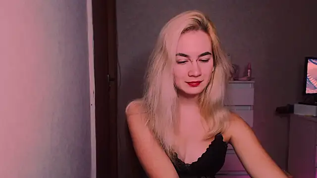 xxxcharismaaa online show from 10/24/25, 06:59