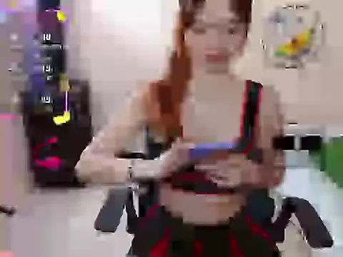 Snapshot of miss_tinnymafe chatting on 09/18/25, 03:41 miss tinnymafe online show from 09/18/25, 03:41