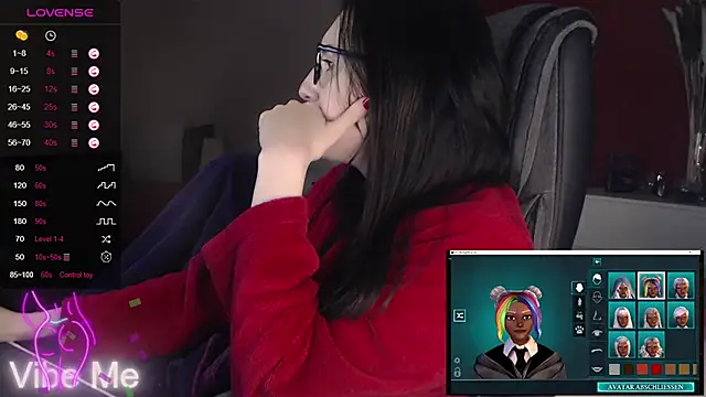 Snapshot of Alina_Lamour chatting on 02/03/25, 10:21 Alina Lamour online show from 02/03/25, 10:21