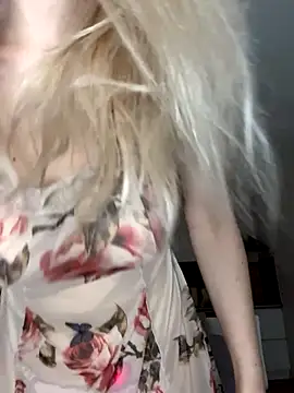 AnikaBest online show from 10/22/25, 02:45