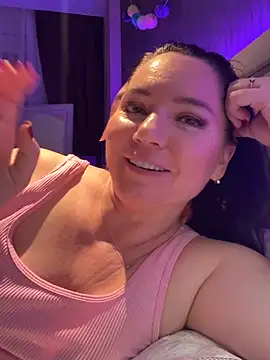 Snapshot of HotMilfMargo chatting on 02/16/25, 11:26 HotMilfMargo online show from 02/16/25, 11:26