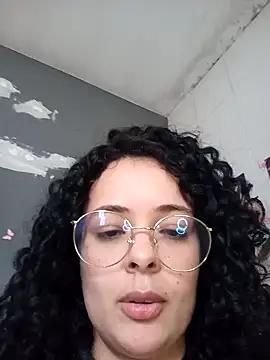Snapshot of NinaSweet2 chatting on 09/16/25, 03:57 NinaSweet2 online show from 09/16/25, 03:57