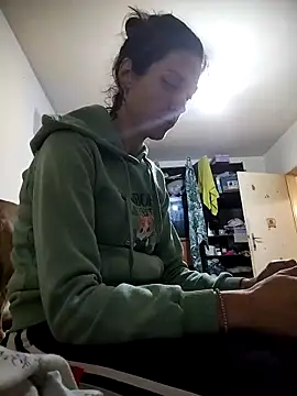 JoLeNe27 online show from 10/18/25, 05:14