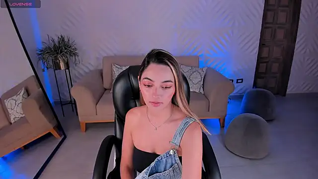 MelissaMoore  online show from 01/27/25, 04:20