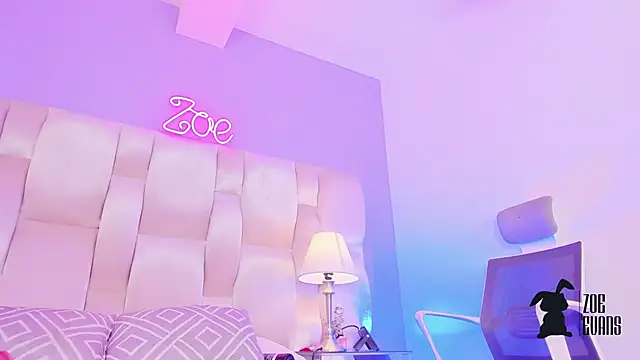 Snapshot of Zoe_Evans_ chatting on 12/02/24, 03:25 Zoe Evans online show from 12/02/24, 03:25
