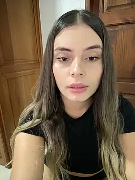 Snapshot of Miss_valeriaa chatting on 12/14/24, 02:34 Miss valeriaa online show from 12/14/24, 02:34