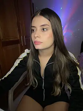 Snapshot of Miss_valeriaa chatting on 02/15/25, 11:25 Miss valeriaa online show from 02/15/25, 11:25