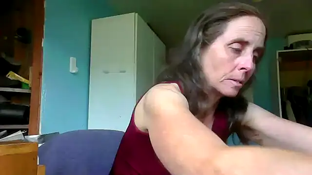Snapshot of SexyRach75 chatting on 09/26/25, 10:47 SexyRach75 online show from 09/26/25, 10:47