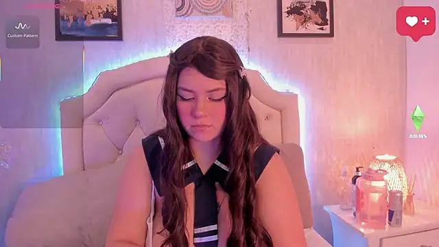 Snapshot of hasret_sesim chatting on 11/15/25, 03:48 hasret sesim online show from 11/15/25, 03:48