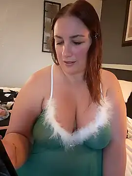 Snapshot of Canadian_BBW chatting on 12/16/24, 10:03 Canadian BBW online show from 12/16/24, 10:03