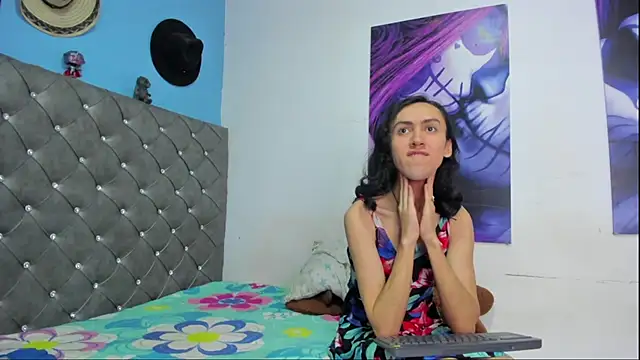 Snapshot of Karol_fenixx chatting on 09/20/25, 11:28 Karol fenixx online show from 09/20/25, 11:28