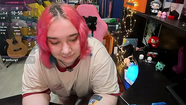 Snapshot of Softie_Sofy chatting on 02/01/25, 05:28 Softie Sofy online show from 02/01/25, 05:28