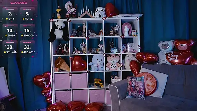Snapshot of MadnessAlison chatting on 02/12/25, 07:13 MadnessAlison online show from 02/12/25, 07:13
