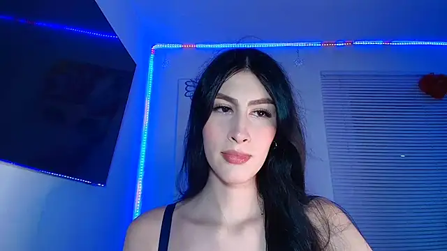 Snapshot of valeria_gonzales_ chatting on 11/13/25, 11:36 valeria gonzales online show from 11/13/25, 11:36