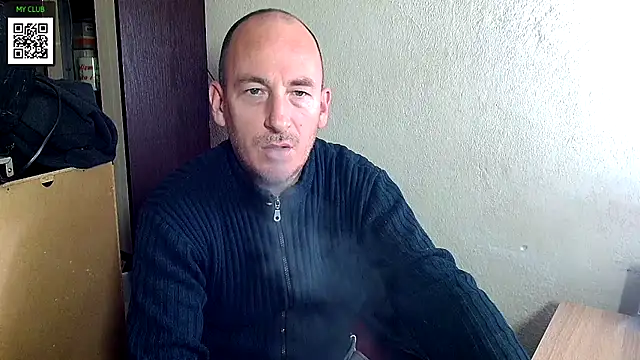 Snapshot of Johan___Barker chatting on 12/10/24, 04:17 Johan Barker online show from 12/10/24, 04:17