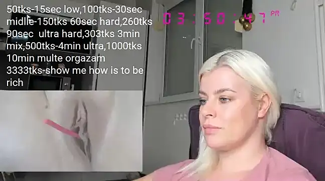 Snapshot of queenofthenighttt chatting on 12/30/24, 02:51 queenofthenighttt online show from 12/30/24, 02:51