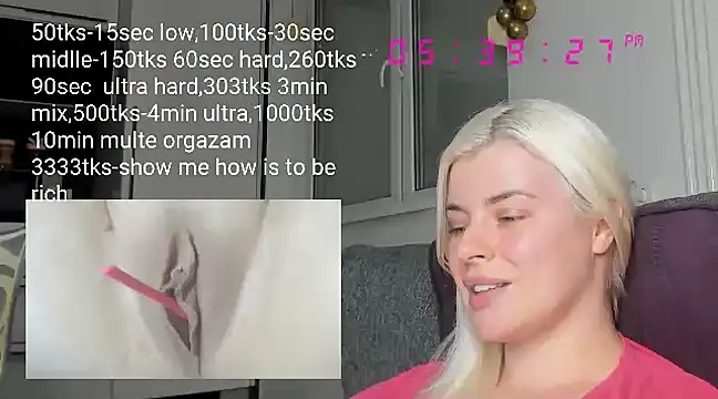 Snapshot of queenofthenighttt chatting on 03/14/25, 04:40 queenofthenighttt online show from 03/14/25, 04:40