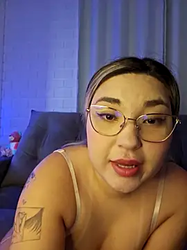 kamila hty online show from 10/24/25, 07:10