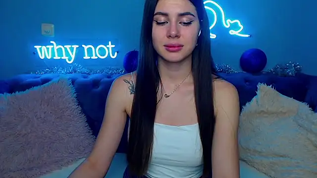 ViollinaLove online show from 01/11/25, 05:51