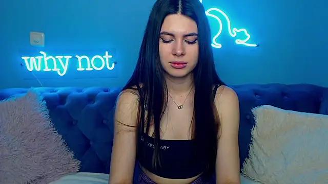 ViollinaLove online show from 01/14/25, 08:41