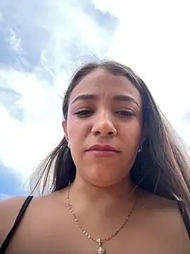 Hall 16 online show from 10/11/25, 07:23