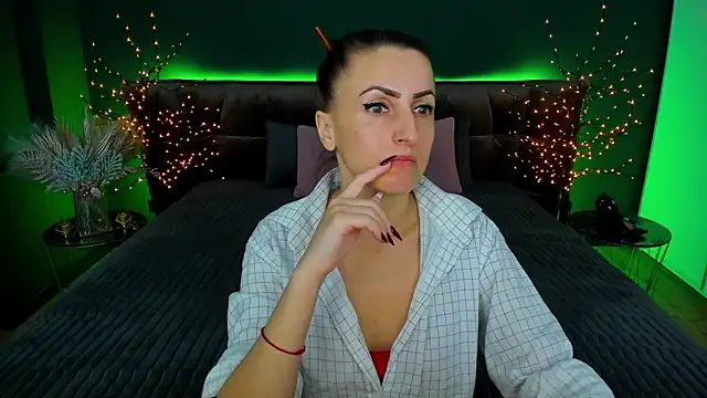 Rebecca Diamond online show from 01/29/25, 06:43