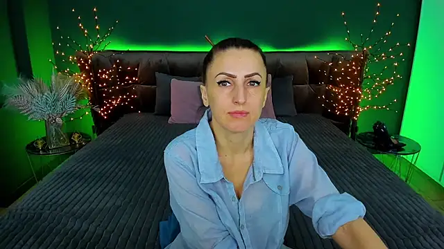 Rebecca Diamond online show from 01/30/25, 06:13