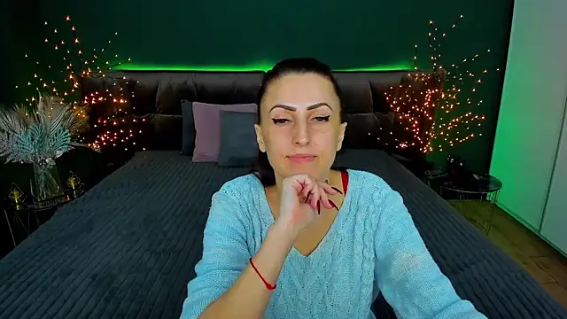 Rebecca Diamond online show from 02/02/25, 09:40