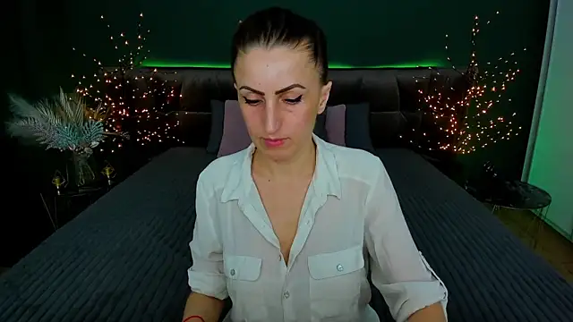 Rebecca Diamond online show from 02/03/25, 03:59