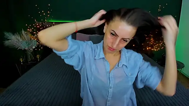 Rebecca Diamond online show from 02/04/25, 06:14