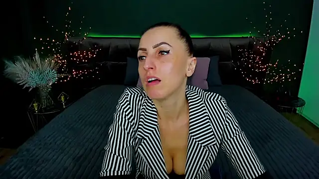 Rebecca Diamond online show from 03/21/25, 09:34