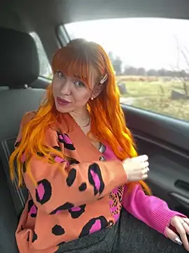 Pia July  online show from 01/23/25, 12:30