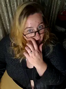 Iceprincess2bad4u online show from 11/10/25, 06:18