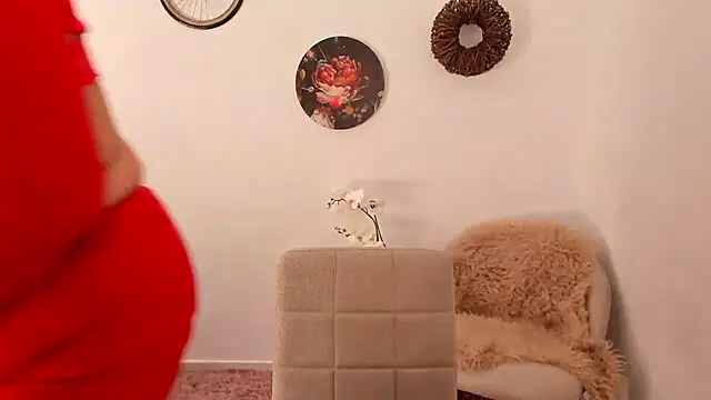 Milf-Ella online show from 10/20/25, 08:37