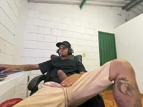 Max TheHorseDick online show from 11/08/25, 10:52