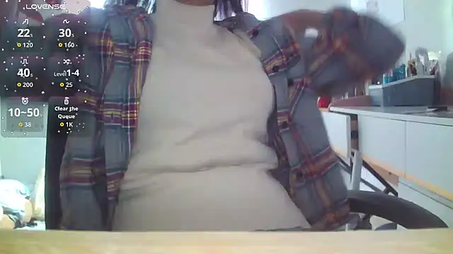 Lovely eye online show from 11/27/25, 06:59