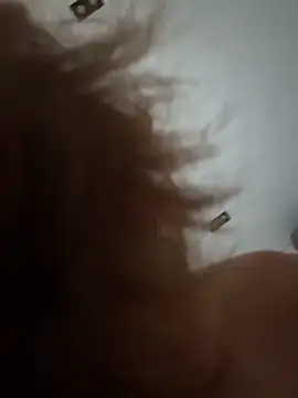 Snapshot of -AngelAri- chatting on 10/17/25, 09:01 -AngelAri- online show from 10/17/25, 09:01