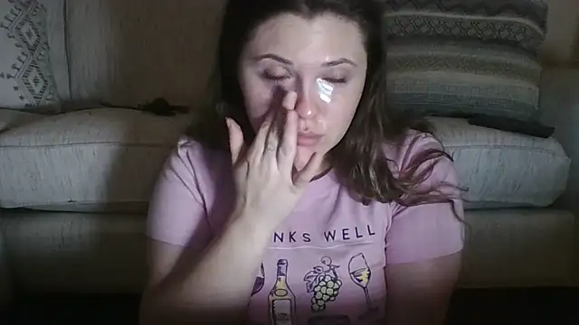 Snapshot of daddyarimm chatting on 10/29/25, 04:42 daddyarimm online show from 10/29/25, 04:42