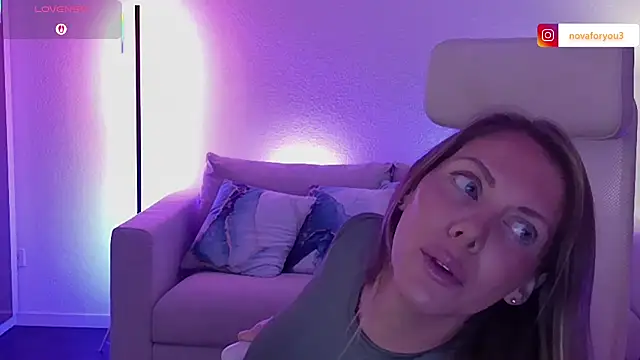 novaforyou1 online show from 11/18/25, 09:41