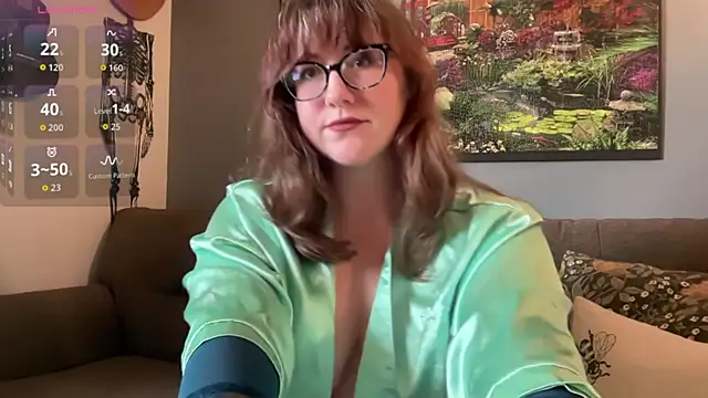 kurvy kitten xo online show from 12/02/25, 03:07