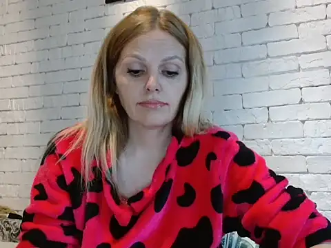 Angel girllovemy online show from 10/08/25, 10:02