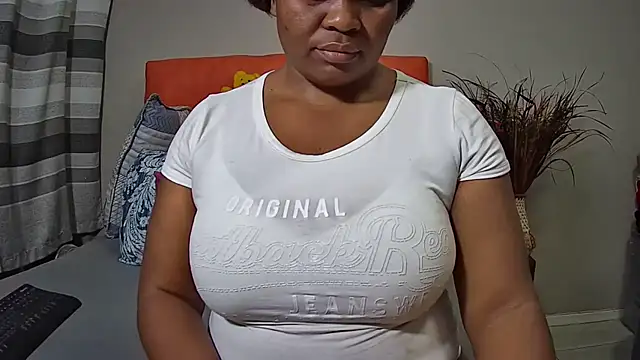 missboobsxx online show from 02/25/25, 06:53