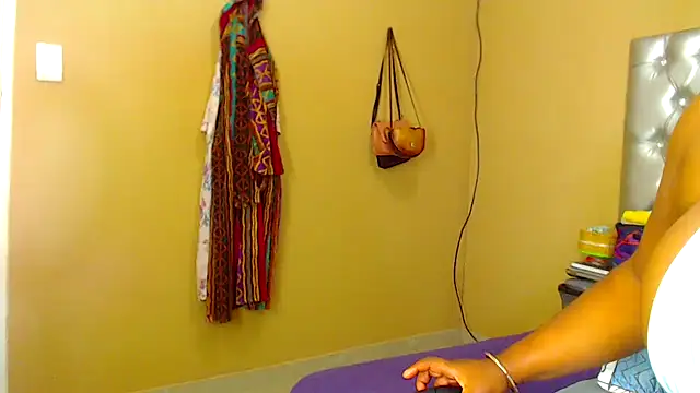 missboobsxx online show from 11/11/25, 08:20