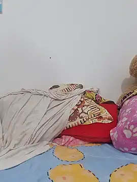 Snapshot of karlythoth@xh chatting on 10/12/25, 04:33 karlythothxh online show from 10/12/25, 04:33