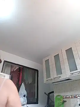 Snapshot of karlythoth@xh chatting on 10/20/25, 06:08 karlythothxh online show from 10/20/25, 06:08